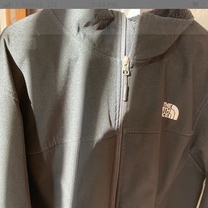 Jacket North Face Black gently used size is Large
